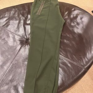 Women’s Joie crepe jogger -XS